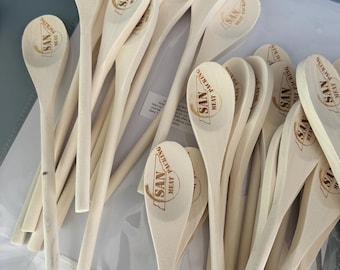 Graverade träskedar