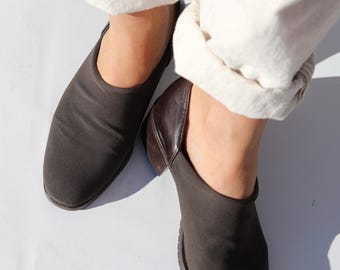 Vintage 90s Munro Chocolate Brown Leather Slip On Shoes - 7M