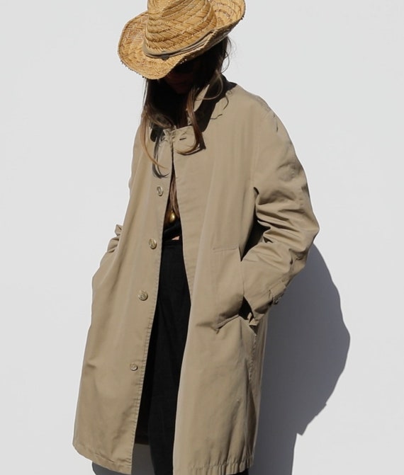 VTG khaki trench coat, distressed oversized peaco… - image 3