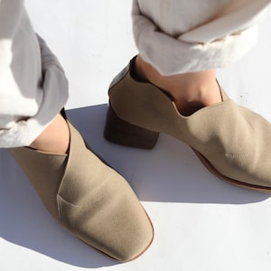 VTG 90s Elegant Casual Tan Braun Stoff Stiefeletten 7/Chunky Heel Stoff Vegan Shoots// Beige abgeschnitten Booties Größe 7M, kurze braune Stiefel