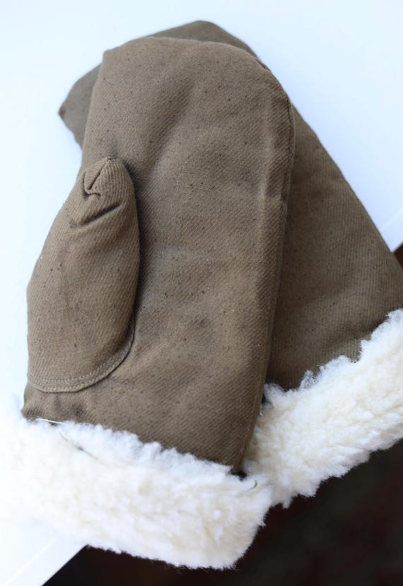 Vintage  UNISEX 70s Sheep Wool Mittens: Khaki Cot… - image 9