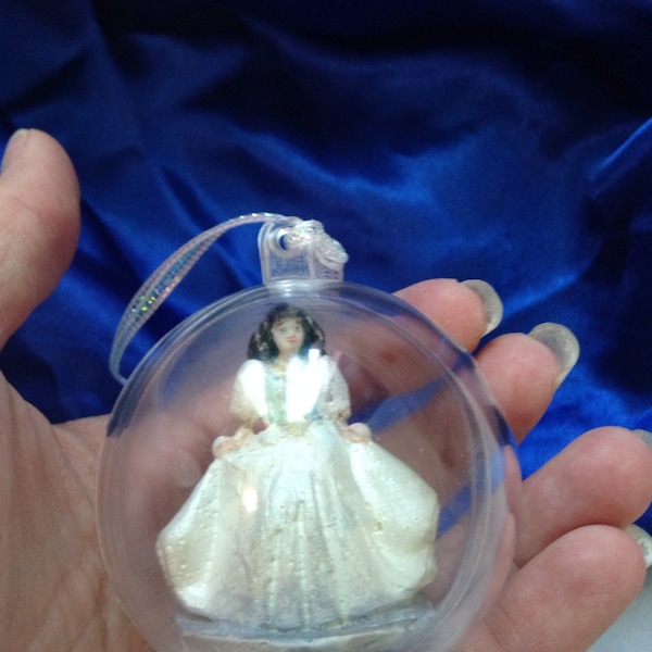 Labyrinth Inspired Sarah Ornament