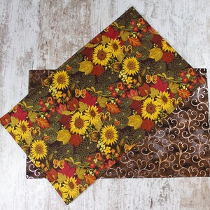 Fall Placemats,  Kitchen Decor, Fall Flowers Placemats, Autumn Table Decor, Fall Decor, Reversible Placemats, Table Decor, Table Linens