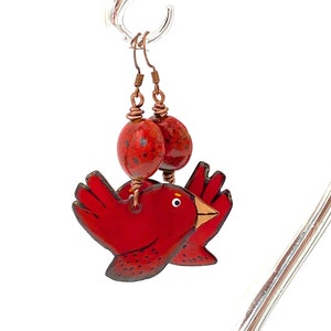 Red Bird Earrings, cardinal artisan enameled metal ceramic copper jewelry hanmade Christmas bird lover nature large earrings long Bild 5