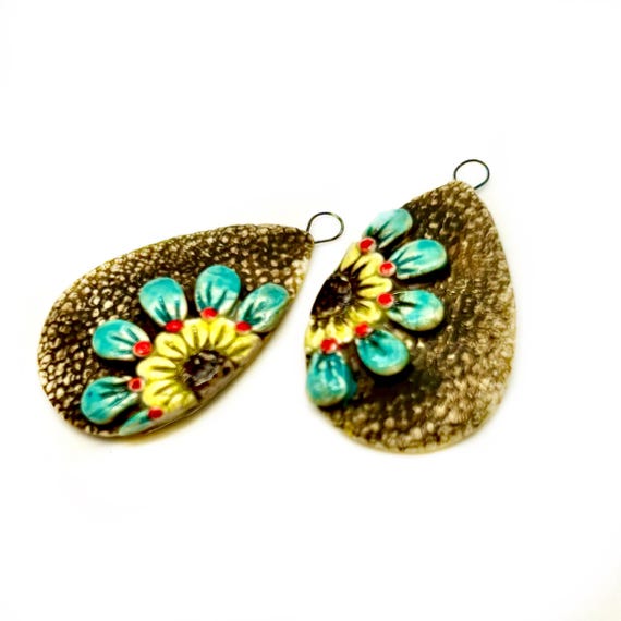 Handmade Ceramic Flower Pendants: Artisan Jewelry Supply Set