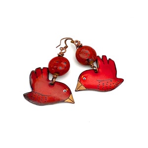 Red Bird Earrings, cardinal artisan enameled metal ceramic copper jewelry hanmade Christmas bird lover nature large earrings long Bild 3