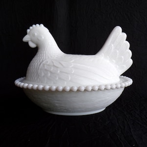 Hen on a Nest by Indiana Glass Co ~ Milk Glass Covered Dish