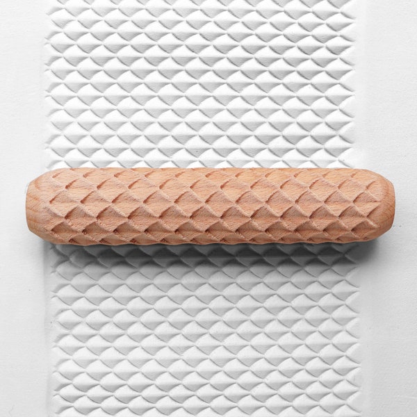 Clay Texture Roller, Pottery Hand Roller, Pastry texture Roller - Dragon Scales