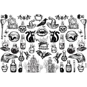 Może przedstawiać: Czarno-białe ilustracje ręcznie rysowane przedmiotów o tematyce Halloween, w tym kocioł, nietoperze, kruki, kapelusz czarownicy, czaszka, nagrobek, butelka z eliksirem, kot i nawiedzony dom.