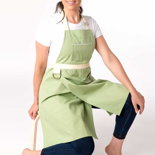 Split leg Pottery Apron, Crafts Apron, Kitchen Apron, with pockets for tools, Aprons for women