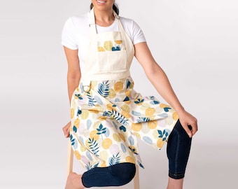 Split leg Pottery Apron, Crafts Apron, Kitchen Apron, with pockets for tools, Apron pattern, Aprons for women