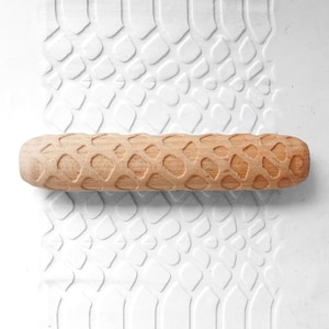 Clay Texture Roller, Pottery Hand Roller, Pastry texture Roller - Snake