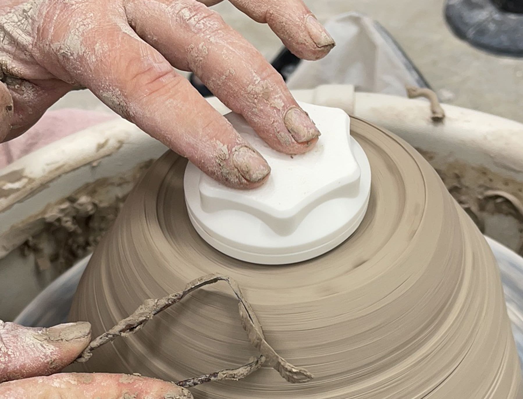 陶芸 粘土陶芸用ろくろトリミングスピナーツール、トリミングスタビライザー