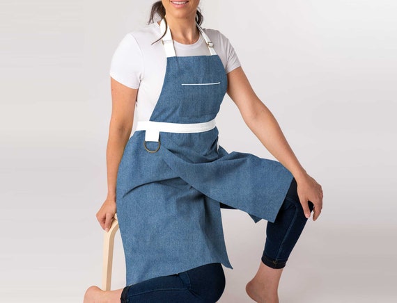 Split leg Pottery Apron, Crafts Apron, Kitchen Apron, with pockets for tools, Aprons for women