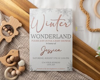 Op de afbeelding: Een witte babyshower-uitnodiging met een roze-gouden glitterontwerp. De uitnodiging luidt "Winter Wonderland" en bevat de tekst "Kom gezellig met ons mee naar een babyshower ter ere van Jessica". De datum en tijd van de babyshower zijn vermeld als "Zaterdag 5 augustus om 14:00 uur". De uitnodiging bevat ook het adres en een notitie dat "De aanstaande ouders zijn geregistreerd bij amazon".