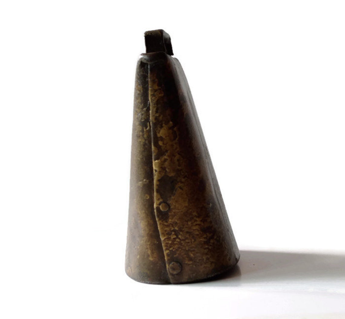 Sale Vintage Large Copper Cowbell Dinner Bell 7 High Etsy