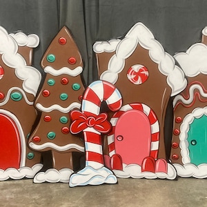 New 2023 Ginger Bread House Deluxe Yard Display