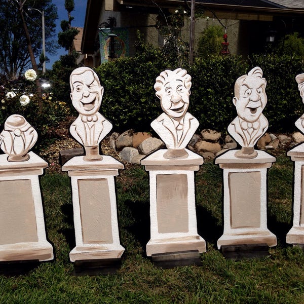 Haunted Mansion Busts Lawn Display