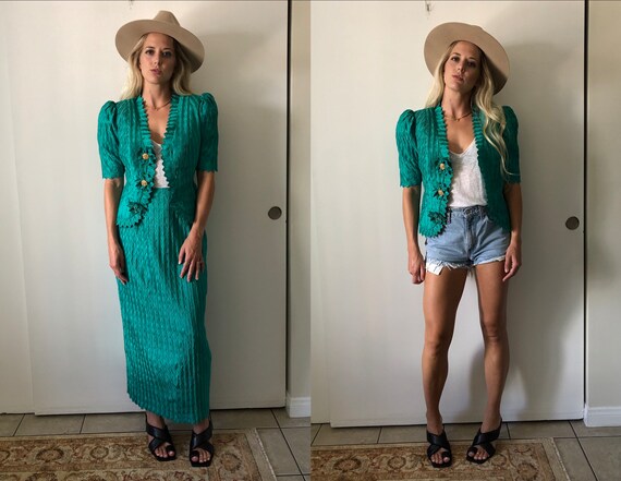 Vintage Turquiose One of a Kind 80s High Waisted T