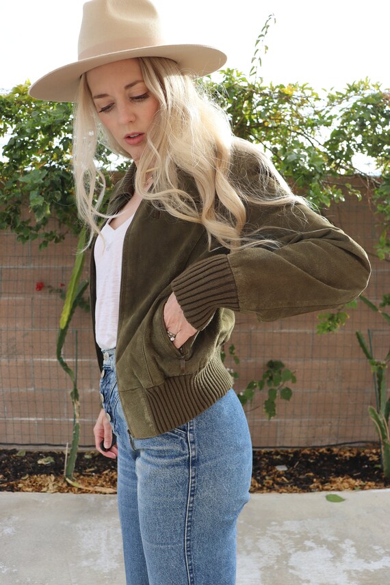 90s Clio Olive green Suede Leather Bomber Jacket … - image 3