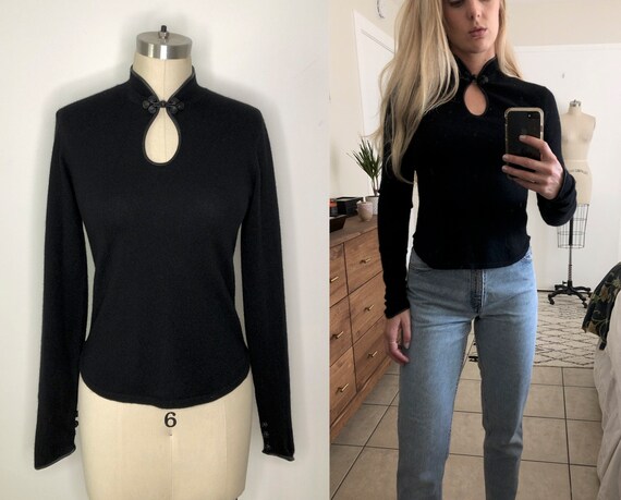 Vintage Cashmere Keyhole Neckline Nehru Collar Bla