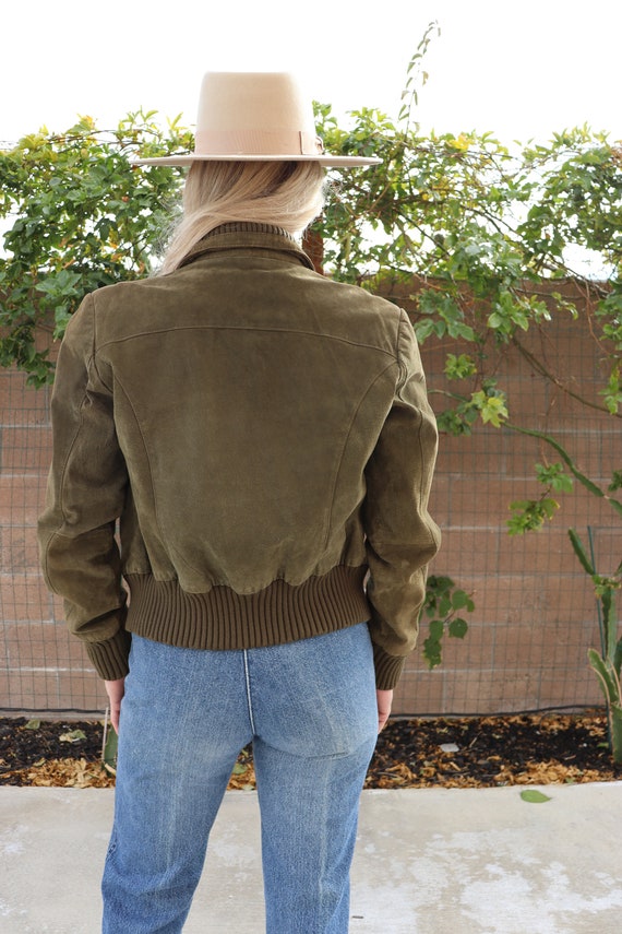 90s Clio Olive green Suede Leather Bomber Jacket … - image 8