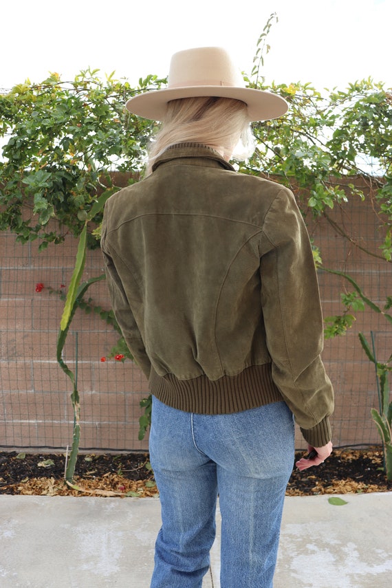 90s Clio Olive green Suede Leather Bomber Jacket … - image 4