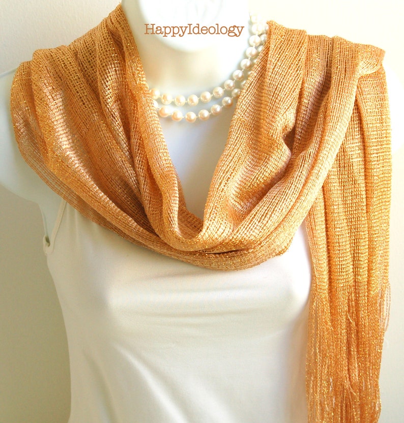 gold coloured shawls
