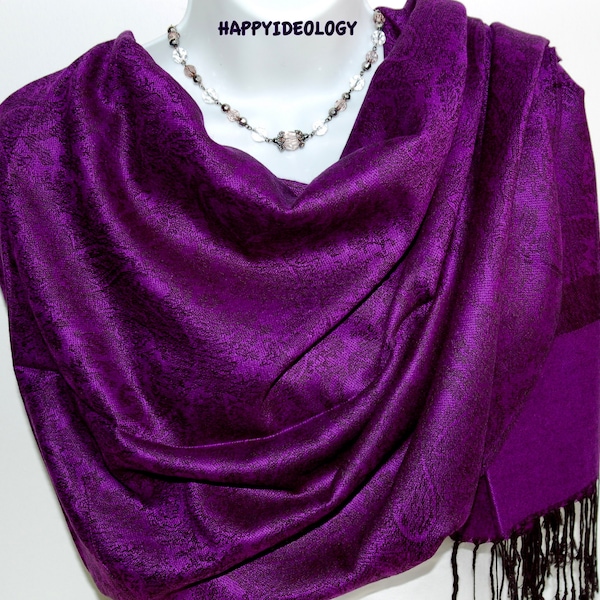 Écharpe pashmina violet. Pashmina/châle violet foncé et noir. Écharpe soyeuse/pashmina. Écharpe de mariage/châle. Écharpe de soirée/châle. Écharpes élégantes.