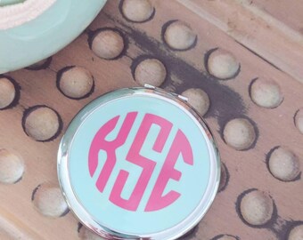 Monogrammed compact mirror, monogrammed bridal party gift, monogrammed mother's day gift, monogrammed stocking stuffer, makeup mirror