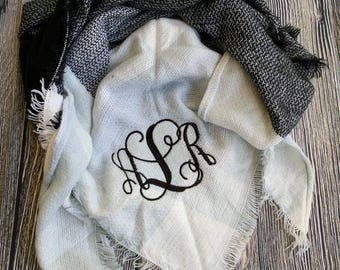 Monogrammed blanket scarf, Monogrammed scarf, personalized scarf, Christmas gift scarf, women's scarf, scarf with initials