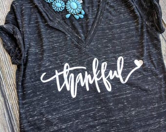 Thankful shirt, grateful thankful blessed, Thanksgiving shirt, cute fall shirt, blessed mama shirt, women's fall shirt, grateful shirt