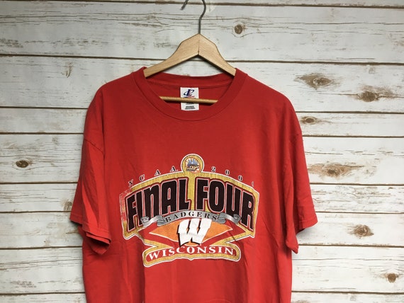 Vintage Wisconsin Badgers Final Four t shirt Badge