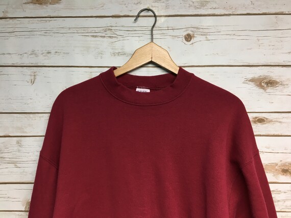 Dark red crewneck sweatshirt Clearance