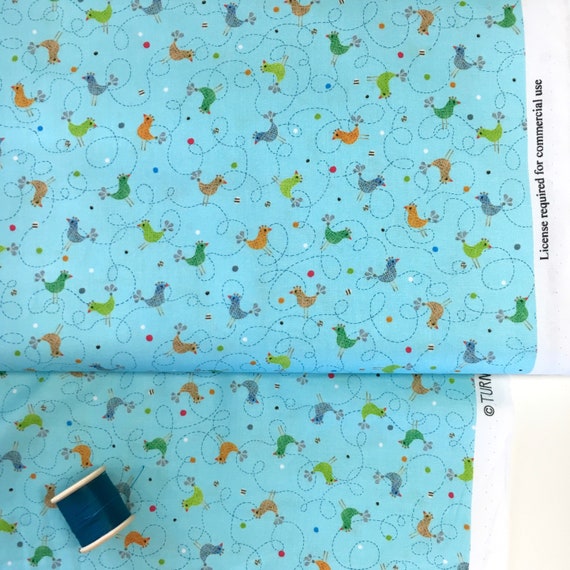 WHITE FLOWER//LEAF WIDTH 112 CM Free UK p/&p PRINTED POLYCOTTON FABRIC