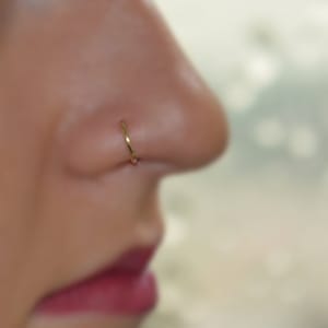 NOSE RING STUD // Solid Gold Nose Hoop - Nose Ring - Tragus Earring - Septum Ring - Cartilage Hoop Earring - Helix Ring - Nose Piercing 18g
