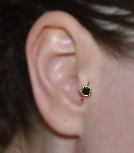 TRAGUS JEWELRY Gold Tragus Earring 3mm Onyx 16g Nose Hoop