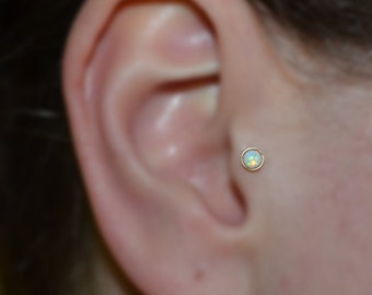 3 mm opale blanche TRAGUS Stud / clou de nez en or - boucle d'oreille tragus - boucle d'oreille cartilage - piercing hélice - cerceau de nez - anneau de nez 20 g