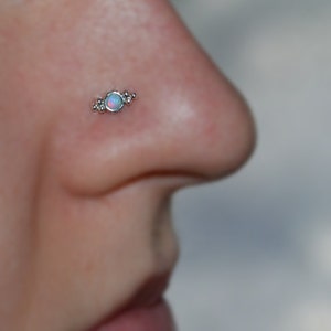 Silver NOSE STUD // Light Blue Opal Nose Ring - Forward Helix Earring - Cartilage Earring Stud - Tragus Earring Stud - Nose Screw 20 gauge