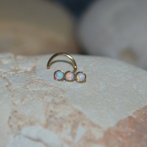 Gold TRAGUS STUD White Opal // Nose Stud - Tragus Earring - Forward Helix Earring - Nose Ring - Cartilage Earring Stud - Nose Hoop 16 gauge