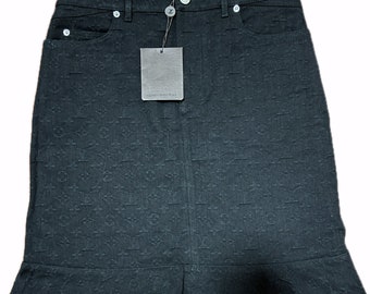 Rare!louis vuitton LV monogram black middle skirt ！Size 40