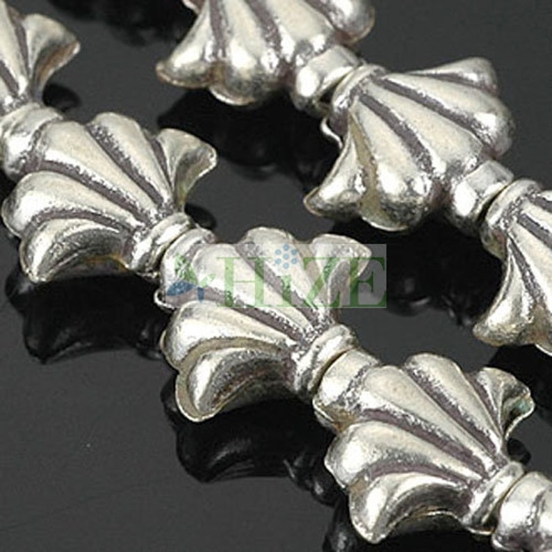 10 HIZE SB694 Thai Karen Hill Tribe Silver Fancy Clam Shell Beads 10mm