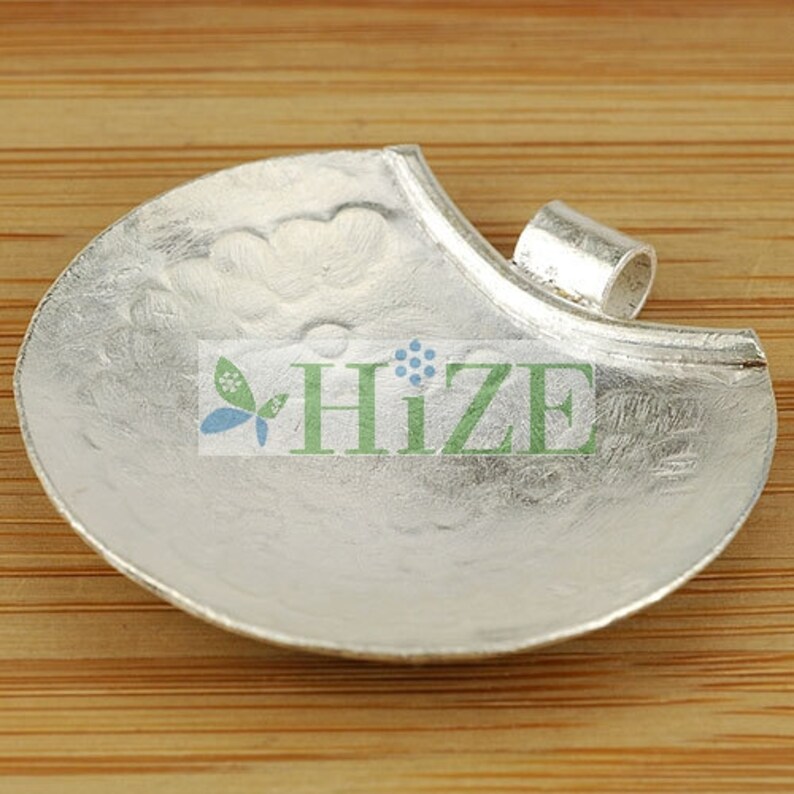 HIZE SC305 Thai Karen Hill Tribe Silver Tribal Flower Disc Shield Pendants 40mm