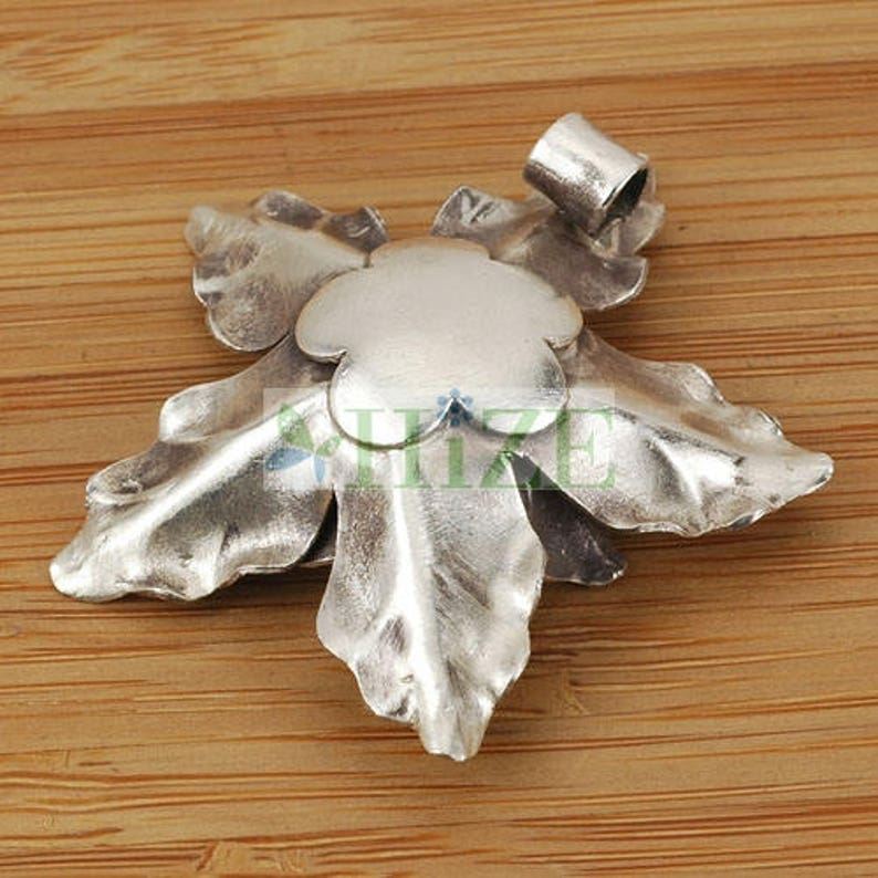 HIZE SF166 Thai Karen Hill Tribe Silver Tribal Iris Flower Pendant 43mm