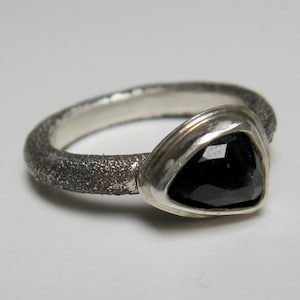 Blue Tourmaline Sterling Silver Ring: Handmade Brutalist Jewelry, US Size 7.25