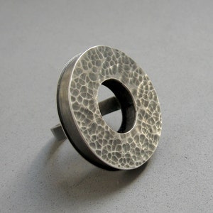 Statement hammered hollow form sterling silver ring, 7.5 US