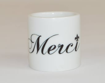 Round 1" napkin ring (shown with image merci)