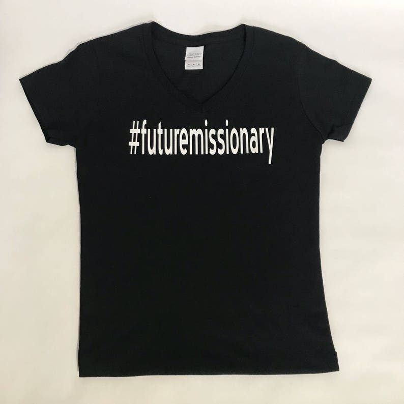 shirts issa wears on insecure