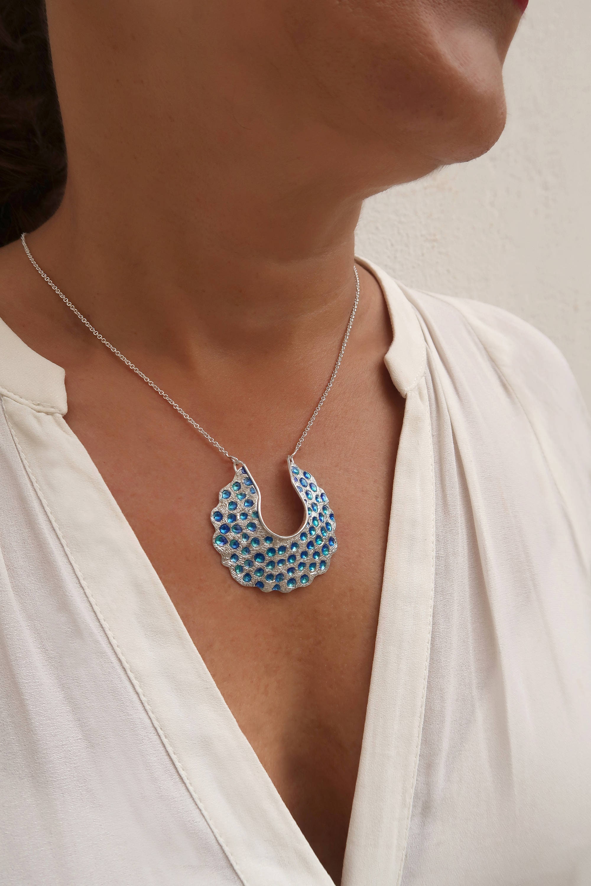 The Blue Hoop Necklace in Platinum (46cm)
