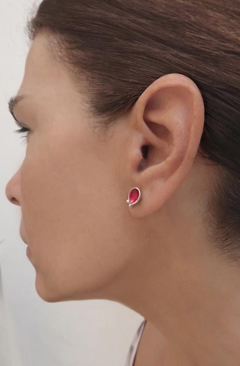 Handcrafted Red Enamel Earrings minimalist jewelry for women, 925 silver earrings for her, a pair of sterling silver stud earrings with a petal design for women, post earrings for everyday.